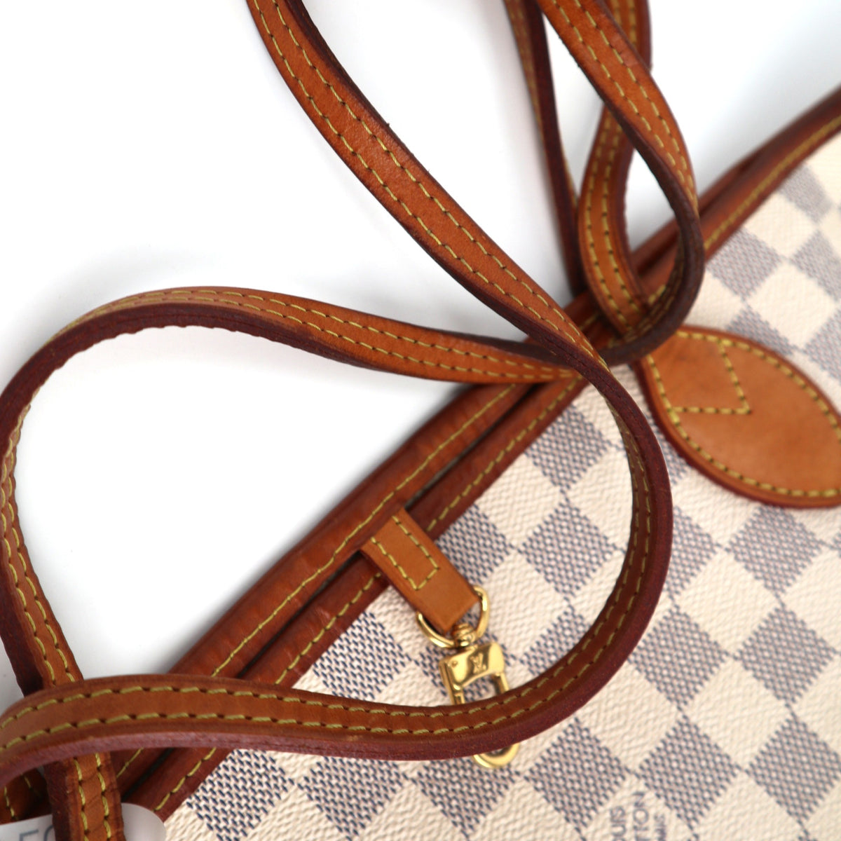 Louis Vuitton Damier Azur Neverfull MM Shoulder Bag C1878 | Pre-Owned Very Good White / Blue Damier Azur Coated canvas, leather trim