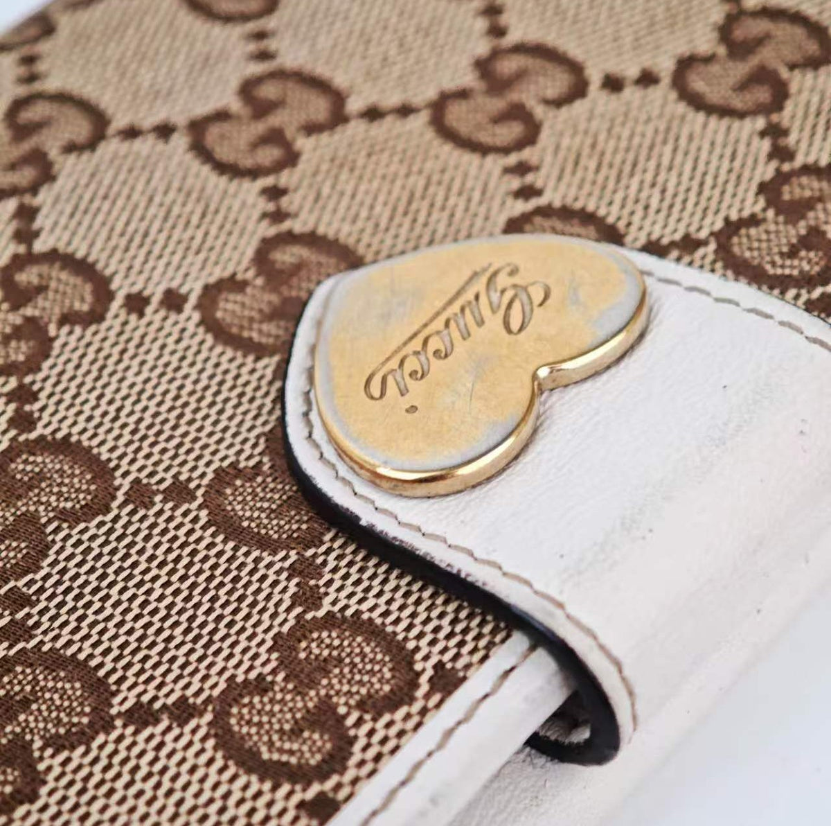 C2983 Gucci Wallet GG Canvas Lovely Heart Continental Wallet | Pre-Owned Very Good Beige / Brown Canvas, Leather GG Canvas